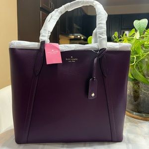 Bag Name:
lg tote
WKR00486
refined grain I
ripe plum (501) US7
cara